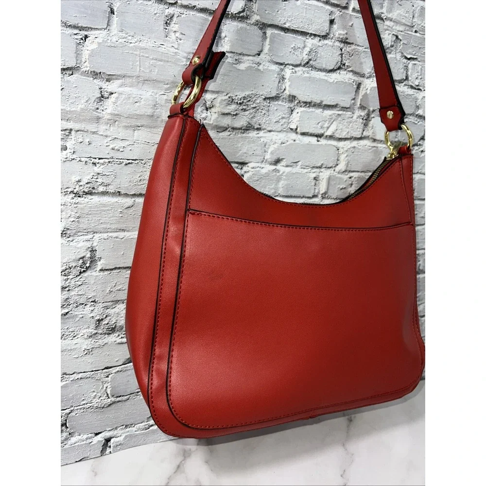 Vera New York purse, Style Name: Lizzy‎ Hobo Style. Red ✅ Excellent Condition